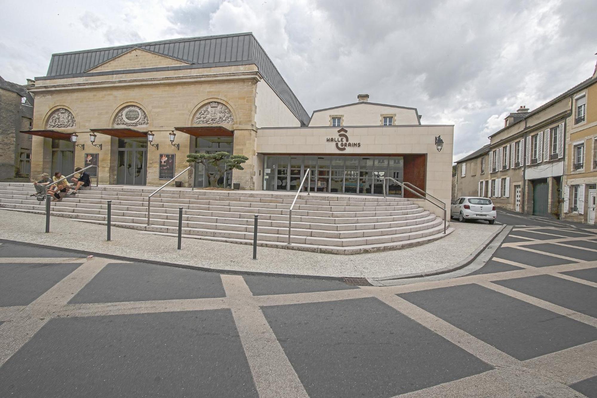 Le Nid Saint Jean Apartment Байо Екстериор снимка